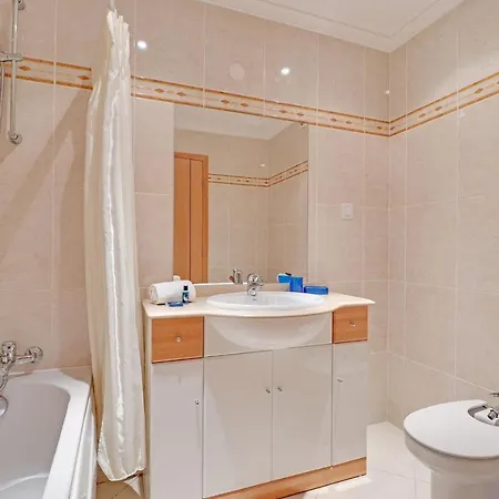 Elegant Ii With Pool By Homing Apartment *